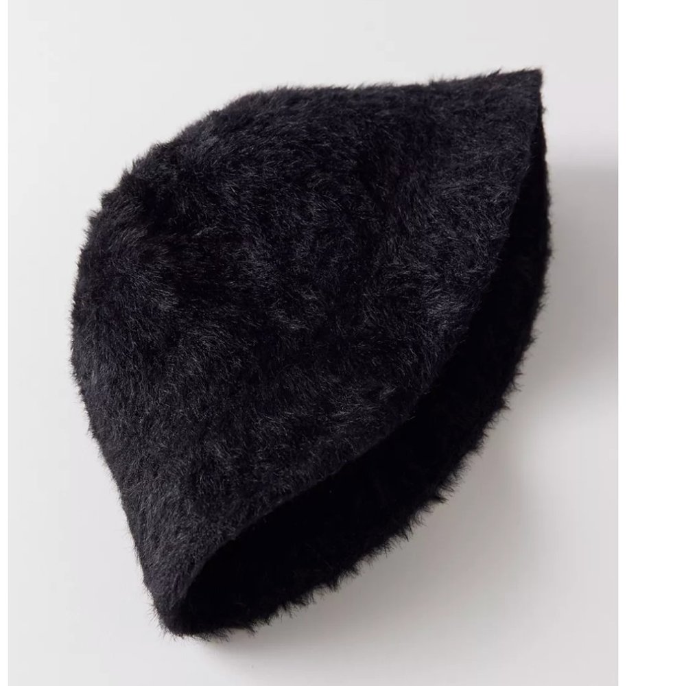⭐️ Juno Fuzzy Hipster Hippie College Chic Glam Cool Modern Farm Hip Bucket Hat